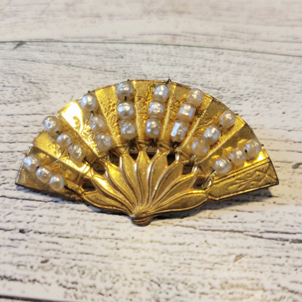 MIRIAM HASKEL 1950's Vintage Hand-wired Baroque Pearl Fan Brooch RARE HTF